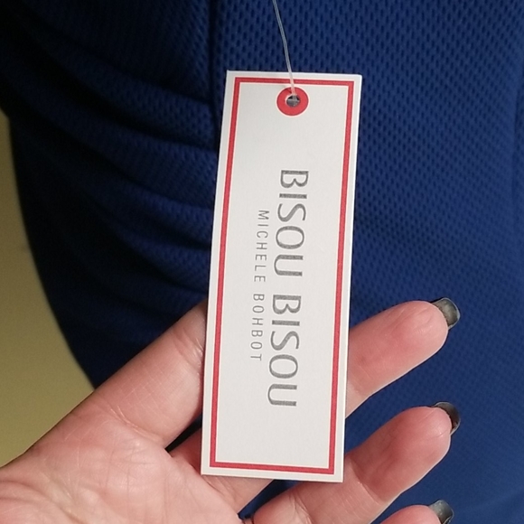 Bisou Bisou Dress 💙 - Picture 10 of 13